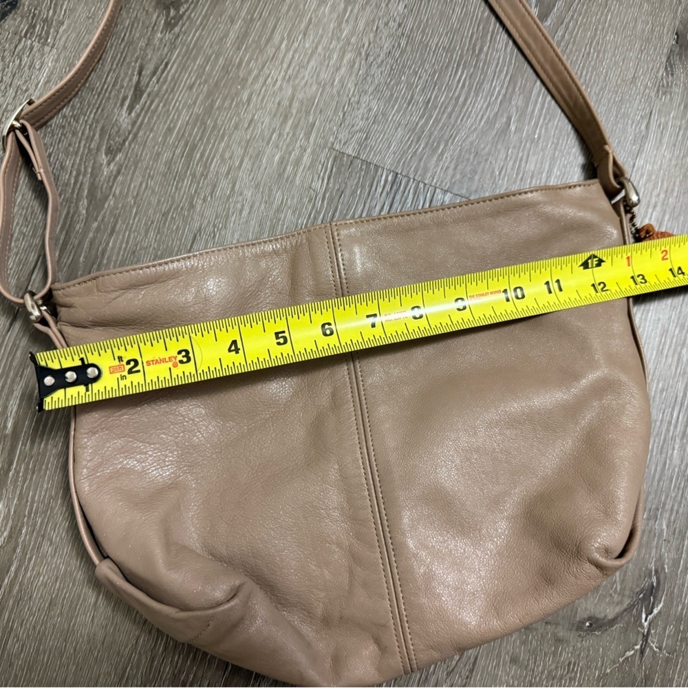 SAS Beige Leather Hand Stitched Purse Made in USA - Picture 16 of 16